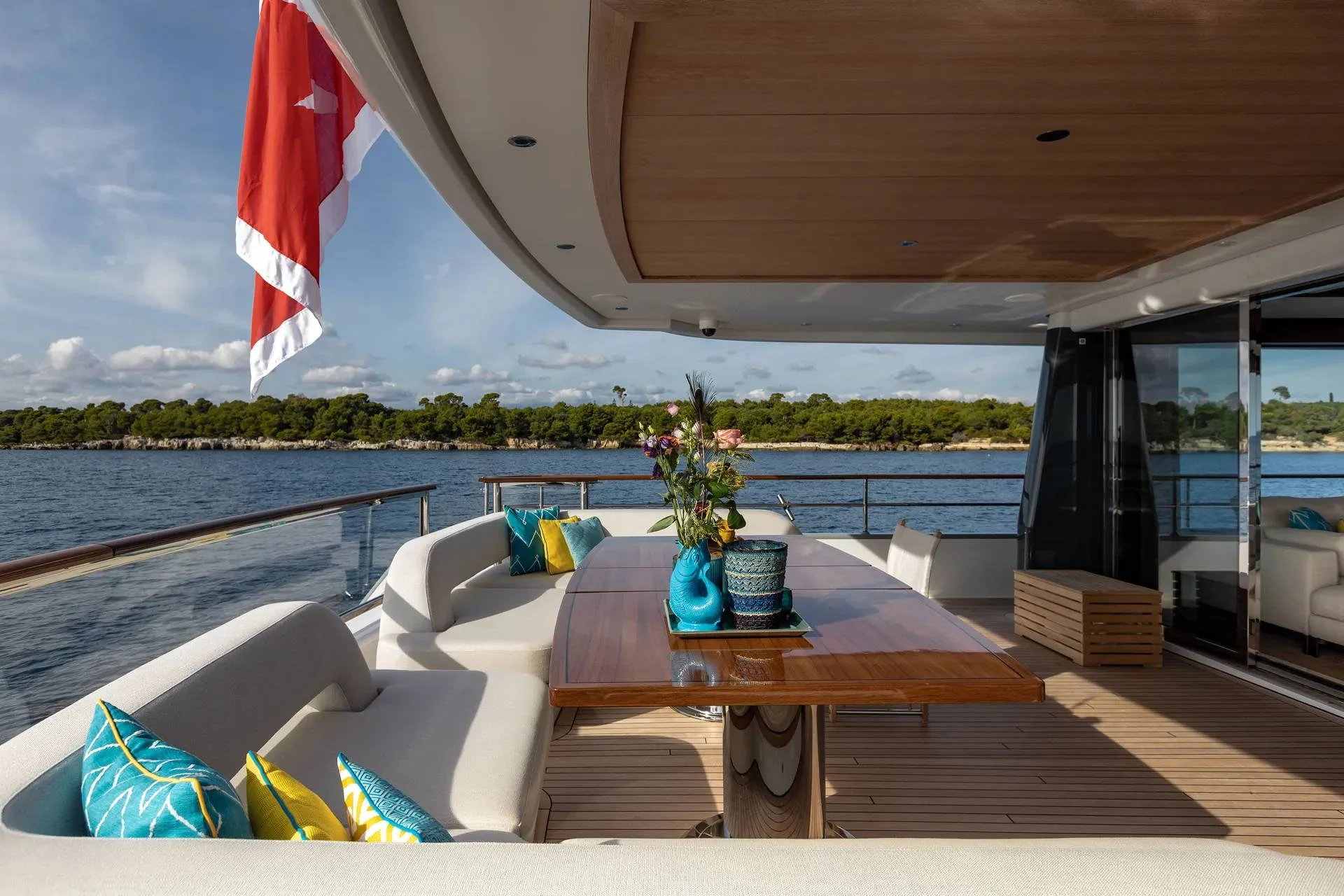 An image of Mana I yacht
