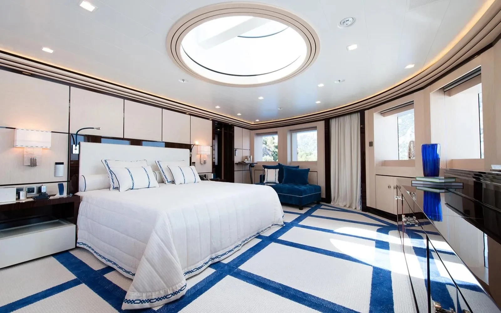 An image of Axioma yacht