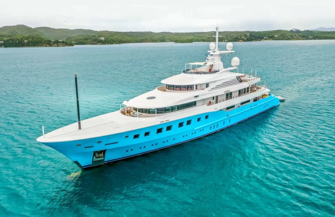 An image of Axioma yacht