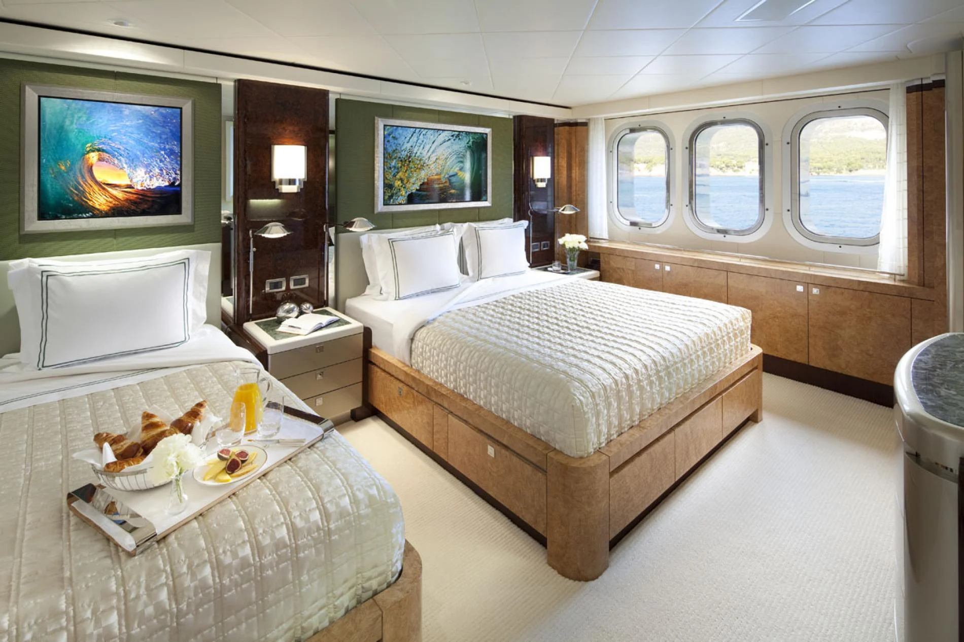 An image of Sycara V yacht