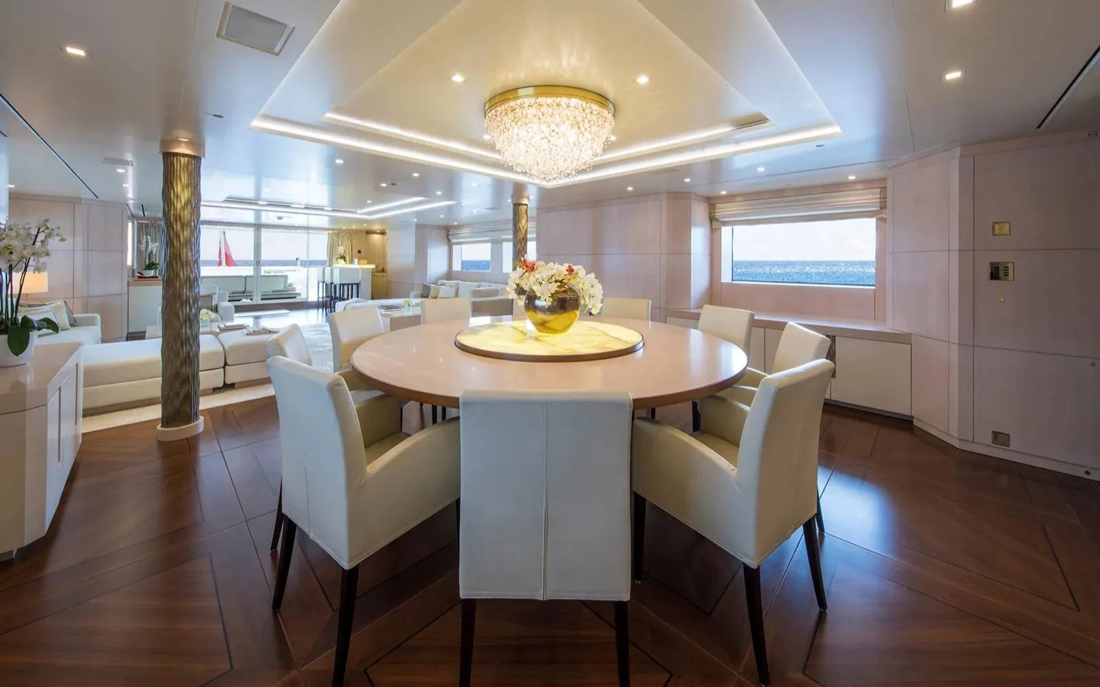 An image of Roma yacht