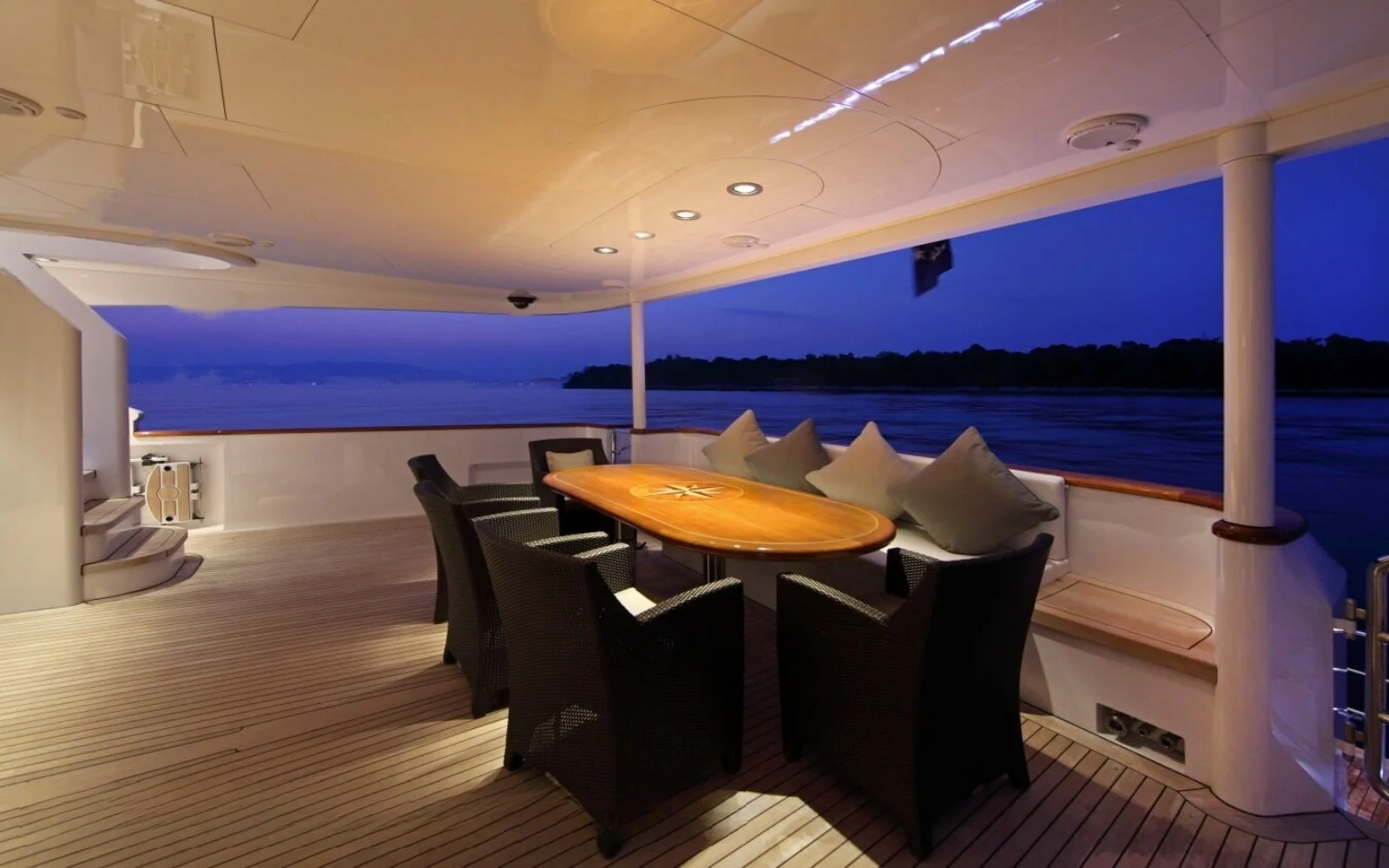 An image of Seashell yacht
