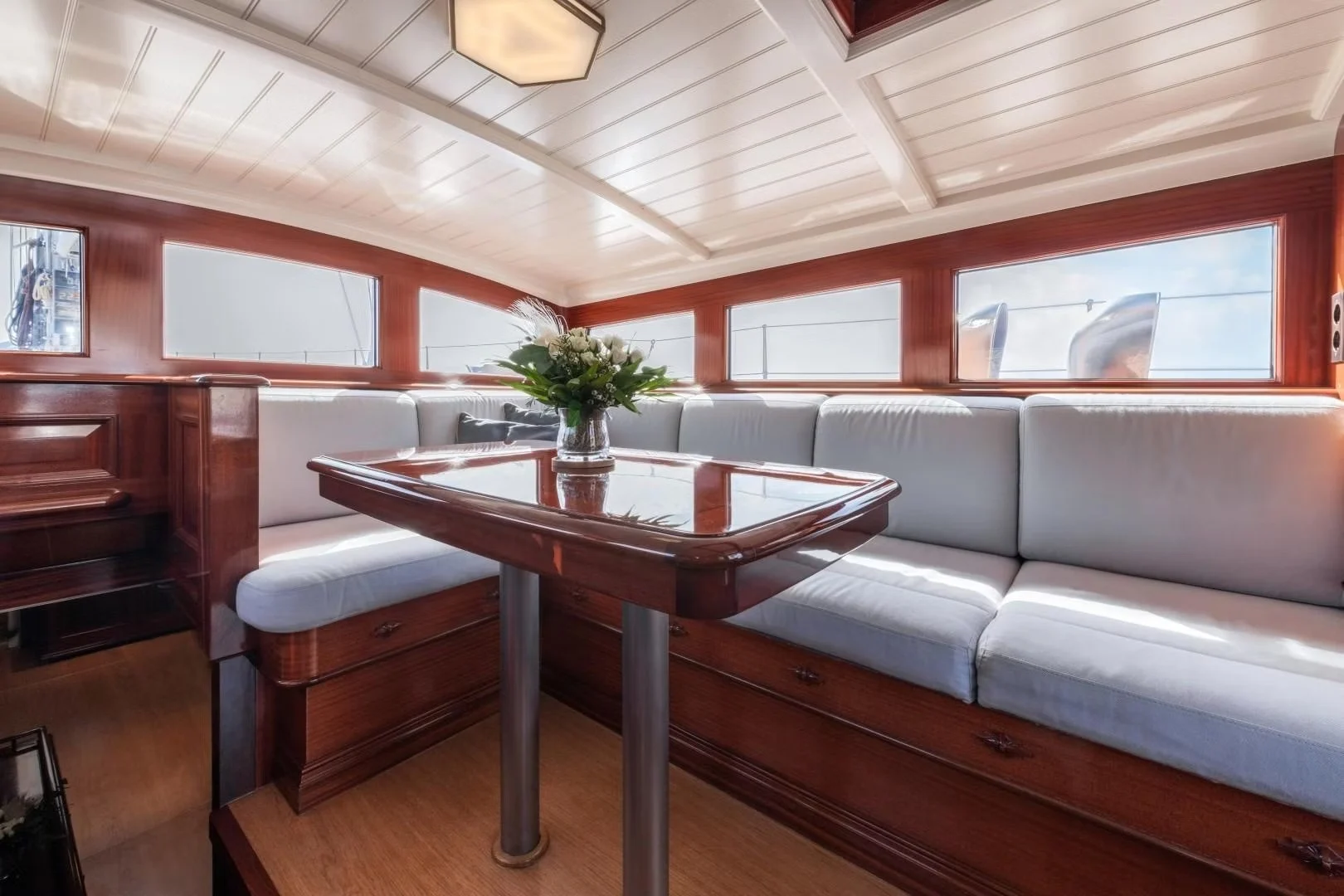 An image of Rainbow yacht