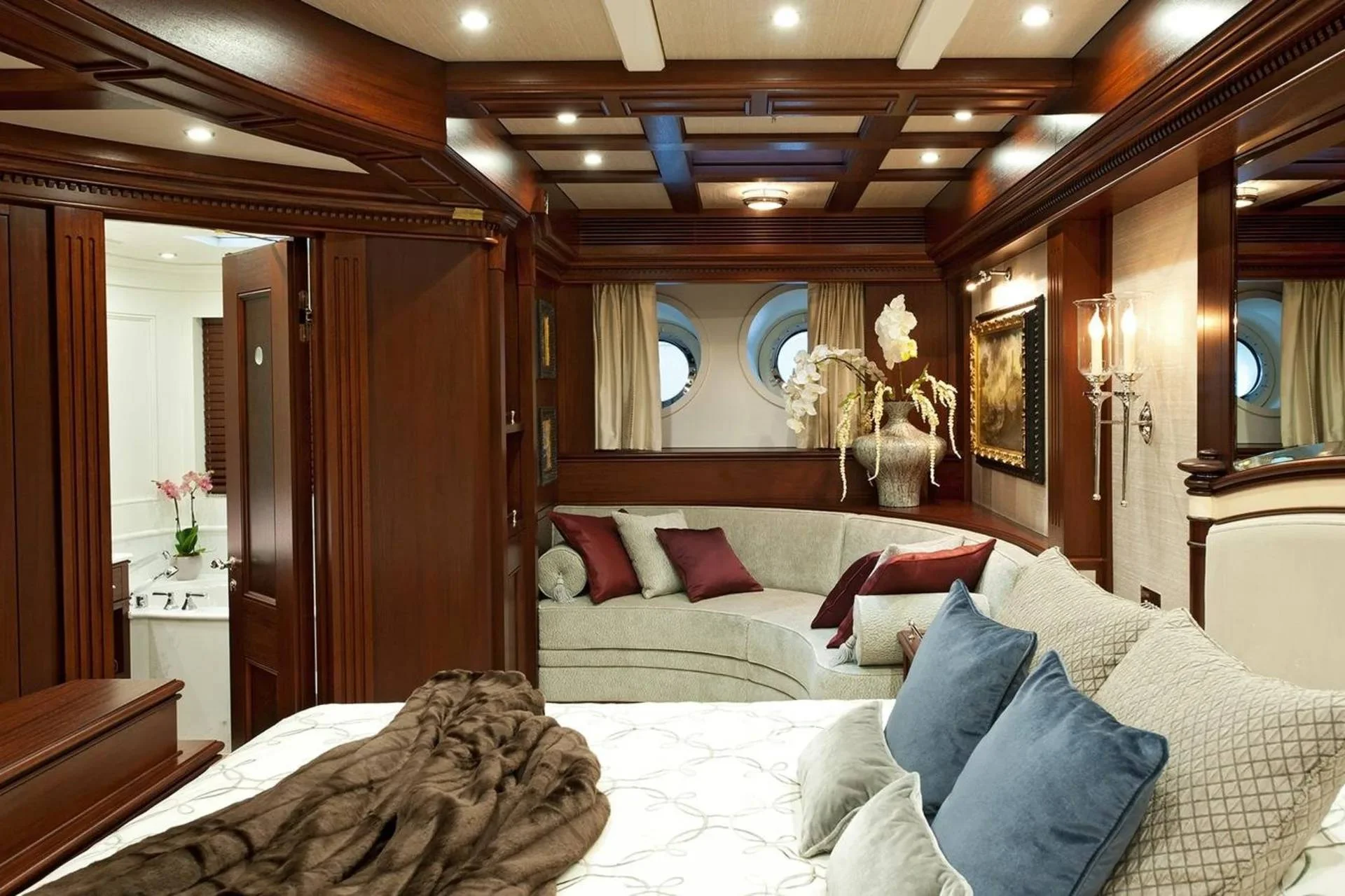 An image of Red Sky yacht