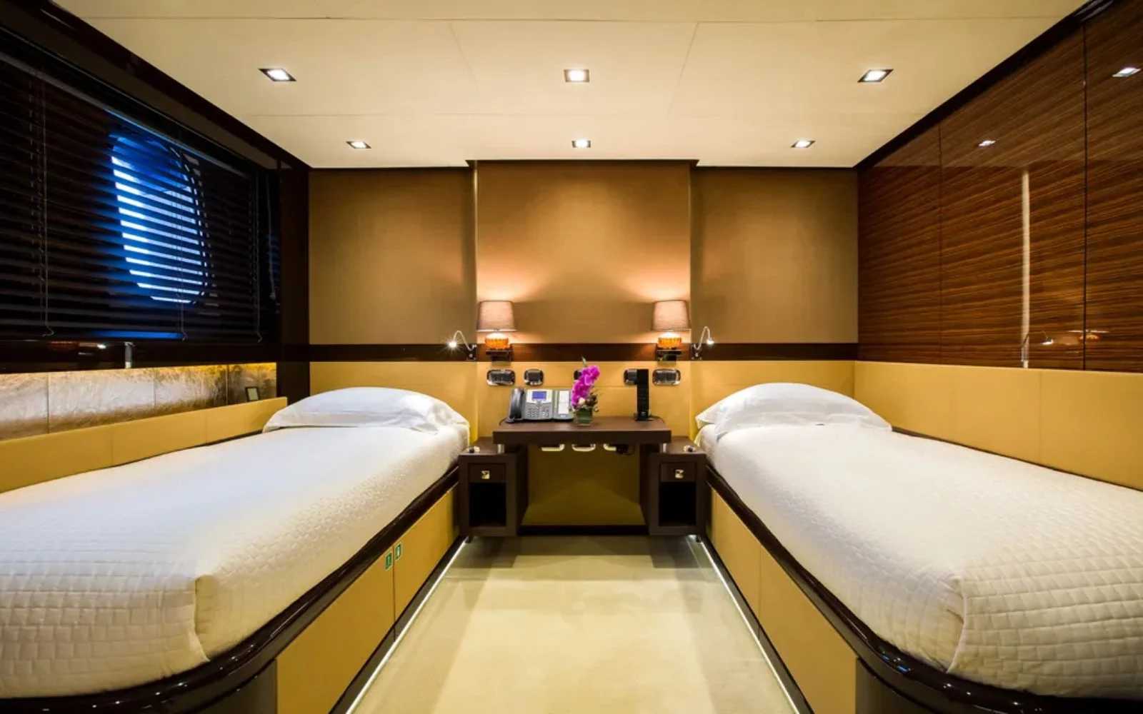 An image of Amadeus I yacht