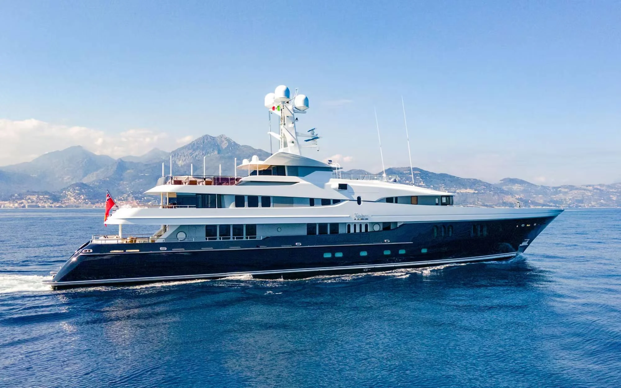 An image of Kaiser yacht