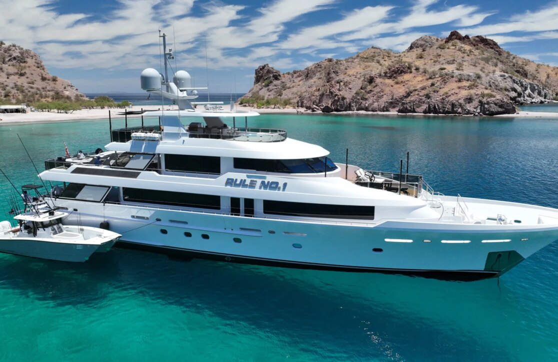 An image of Rule No.1 yacht