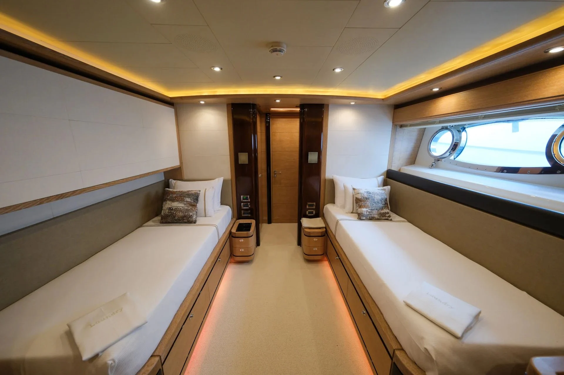 An image of Aero yacht