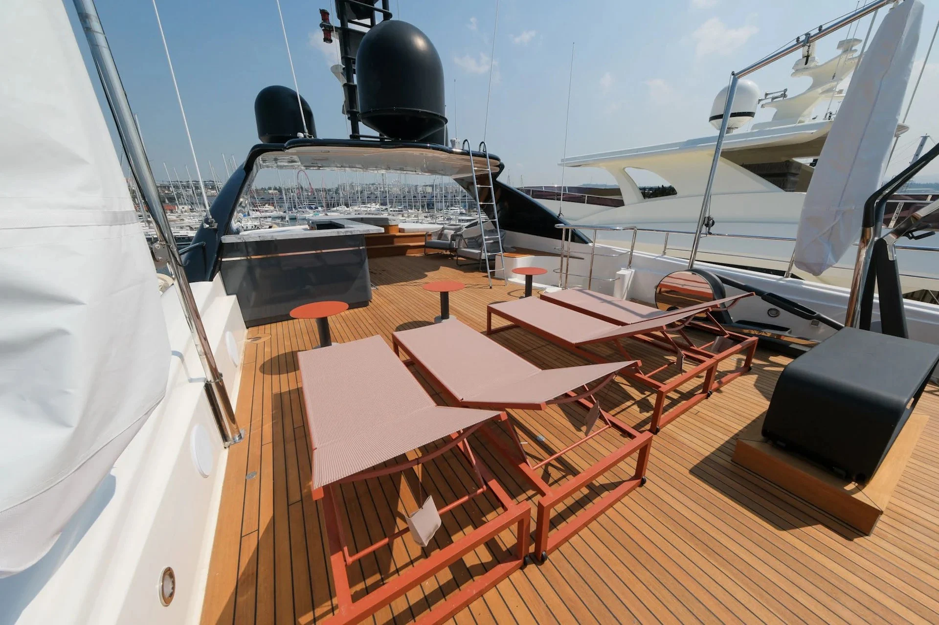 An image of Aero yacht