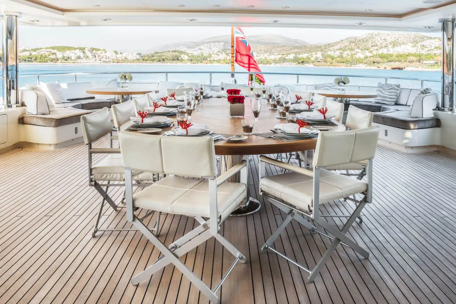 An image of Light Holic yacht
