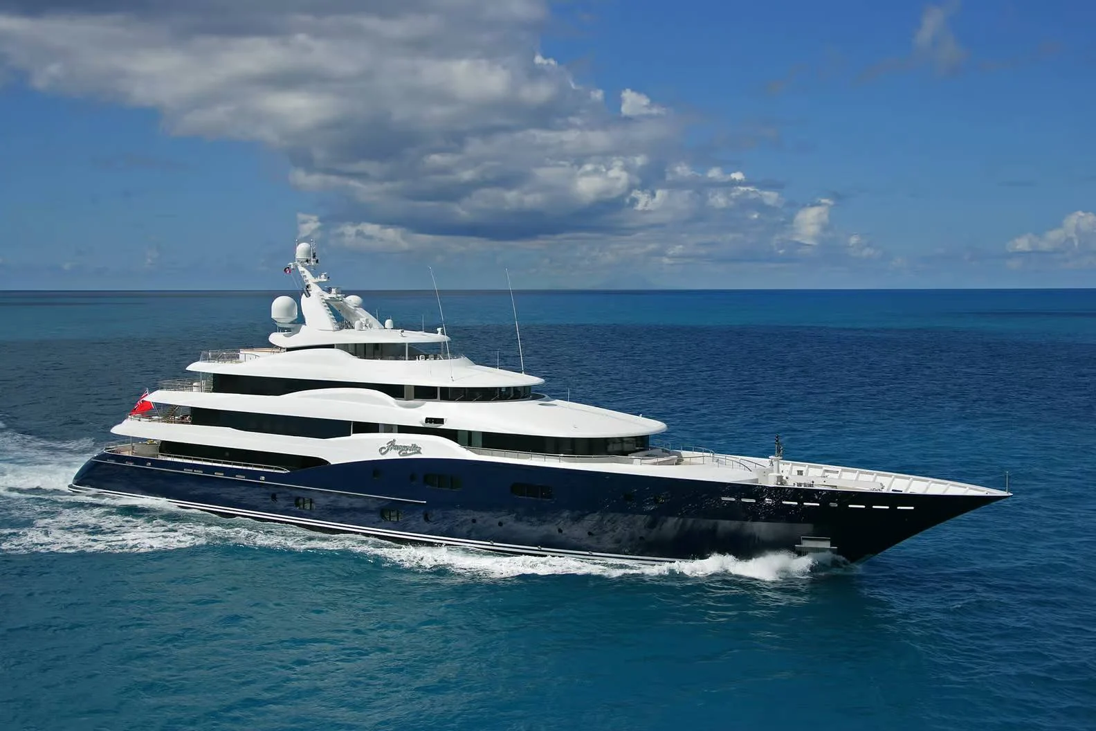 An image of Amaryllis yacht