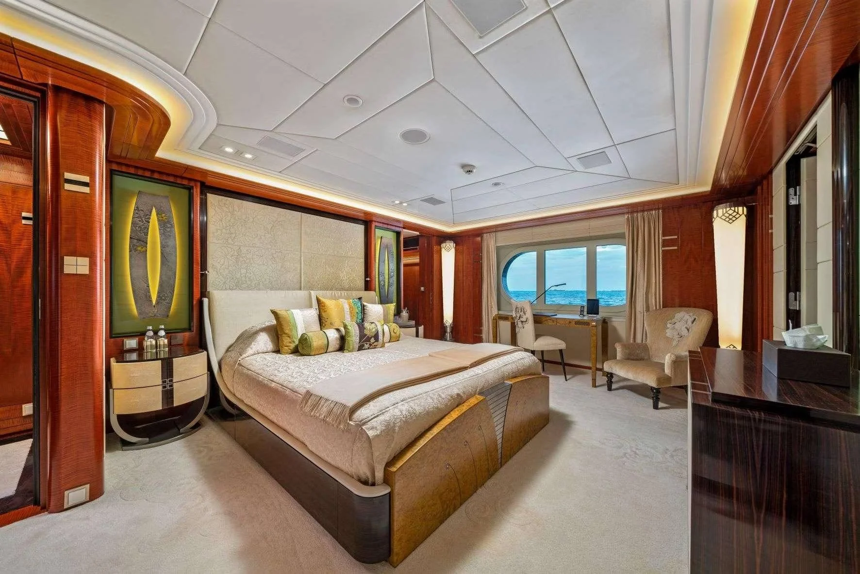 An image of Amaryllis yacht