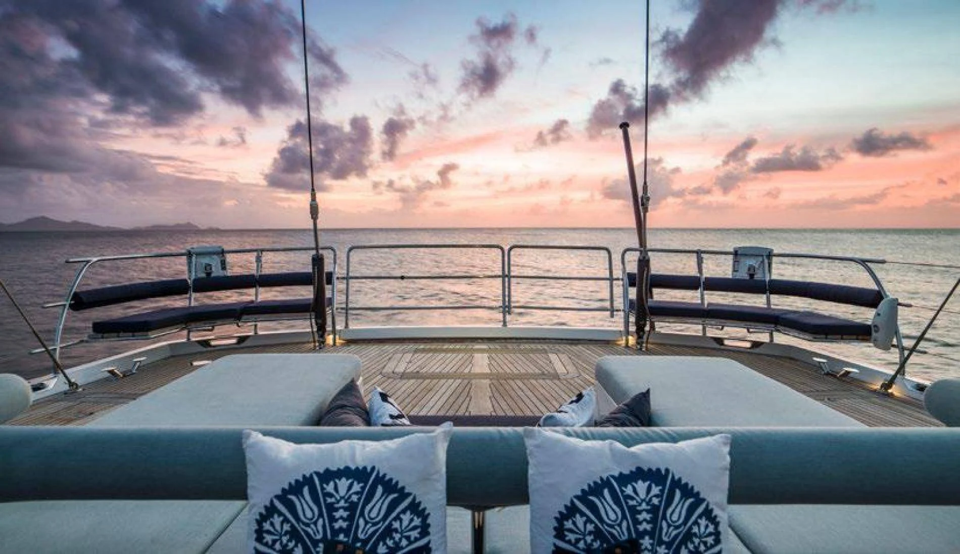 An image of Twilight II yacht