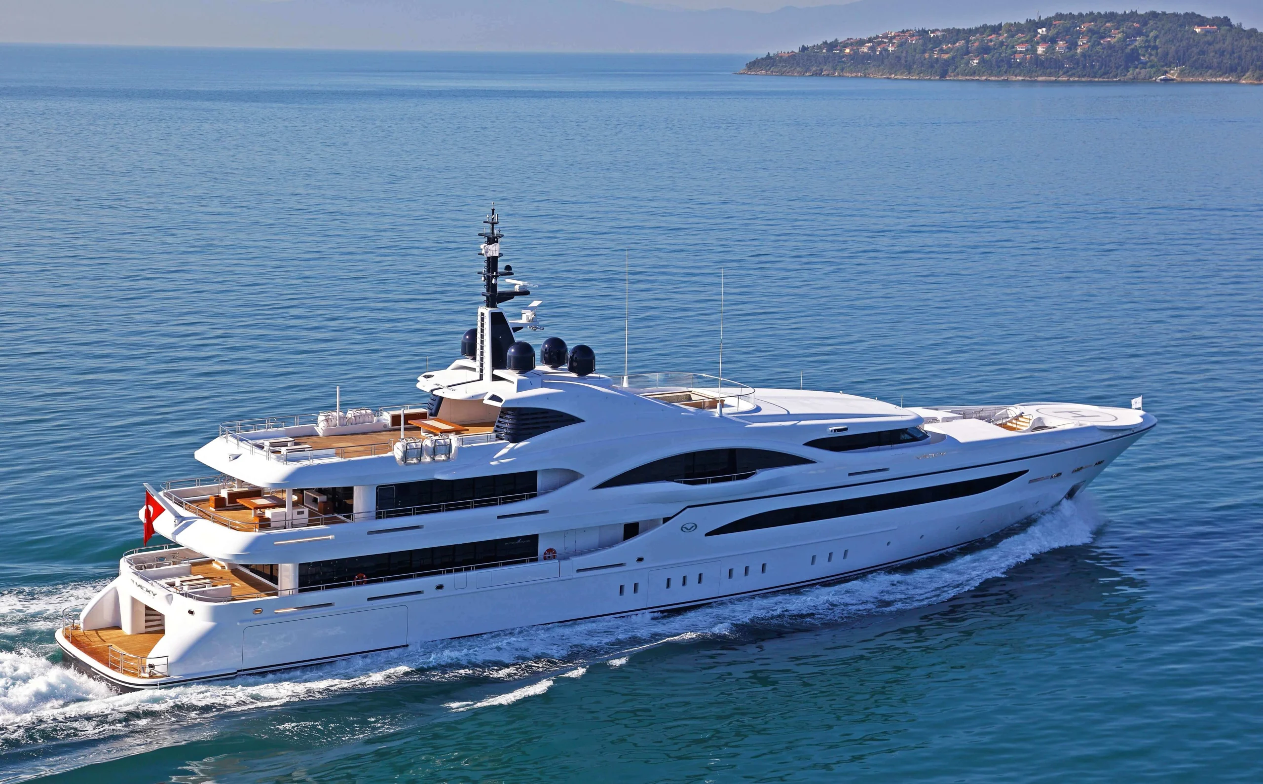 An image of Quantum Of Solace yacht