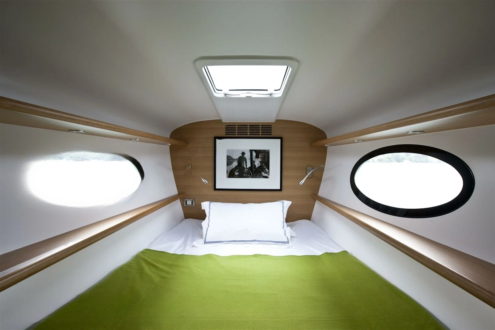 An image of Adastra yacht