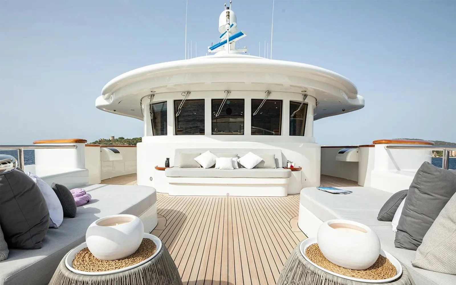 An image of Incal yacht