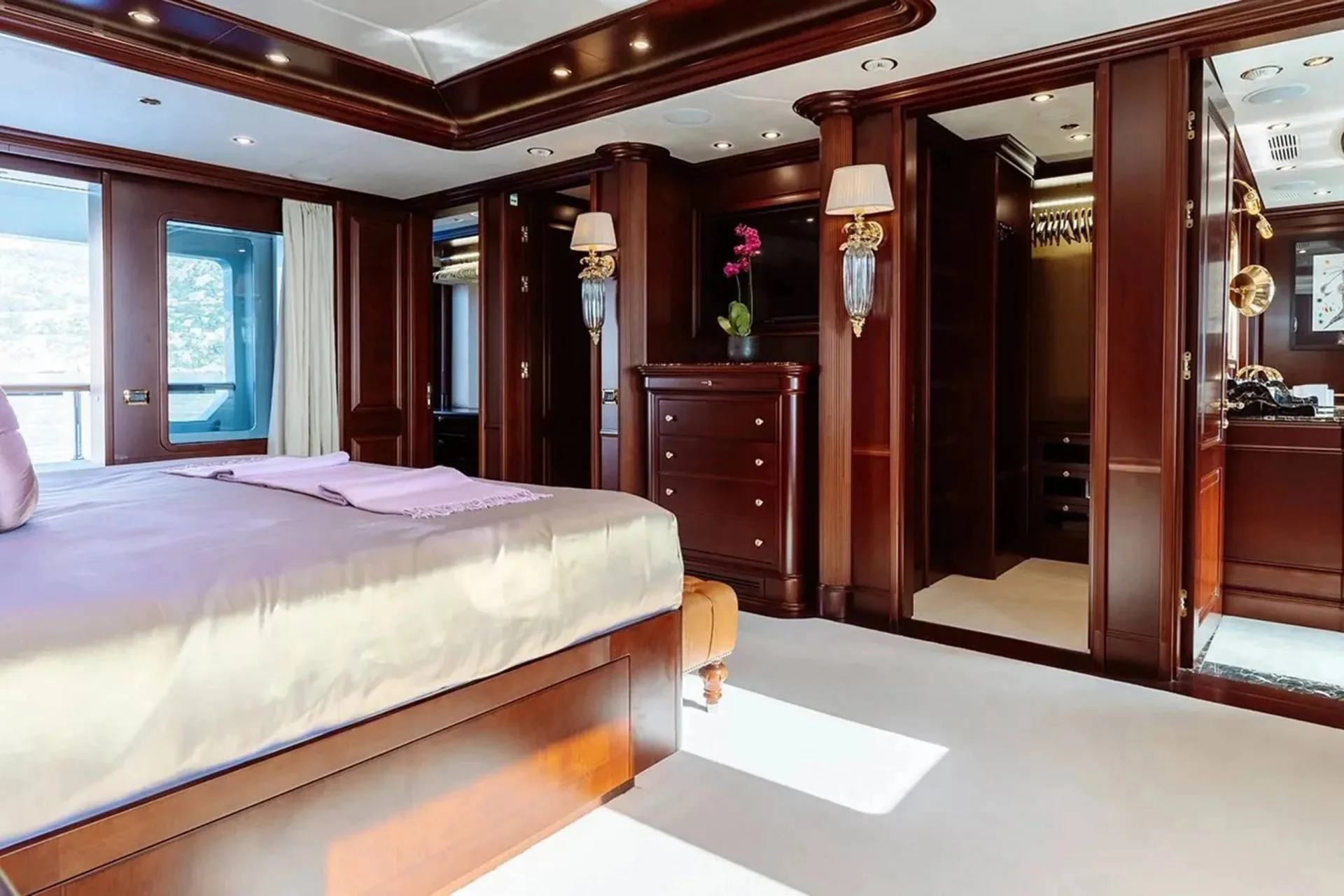 An image of Incal yacht