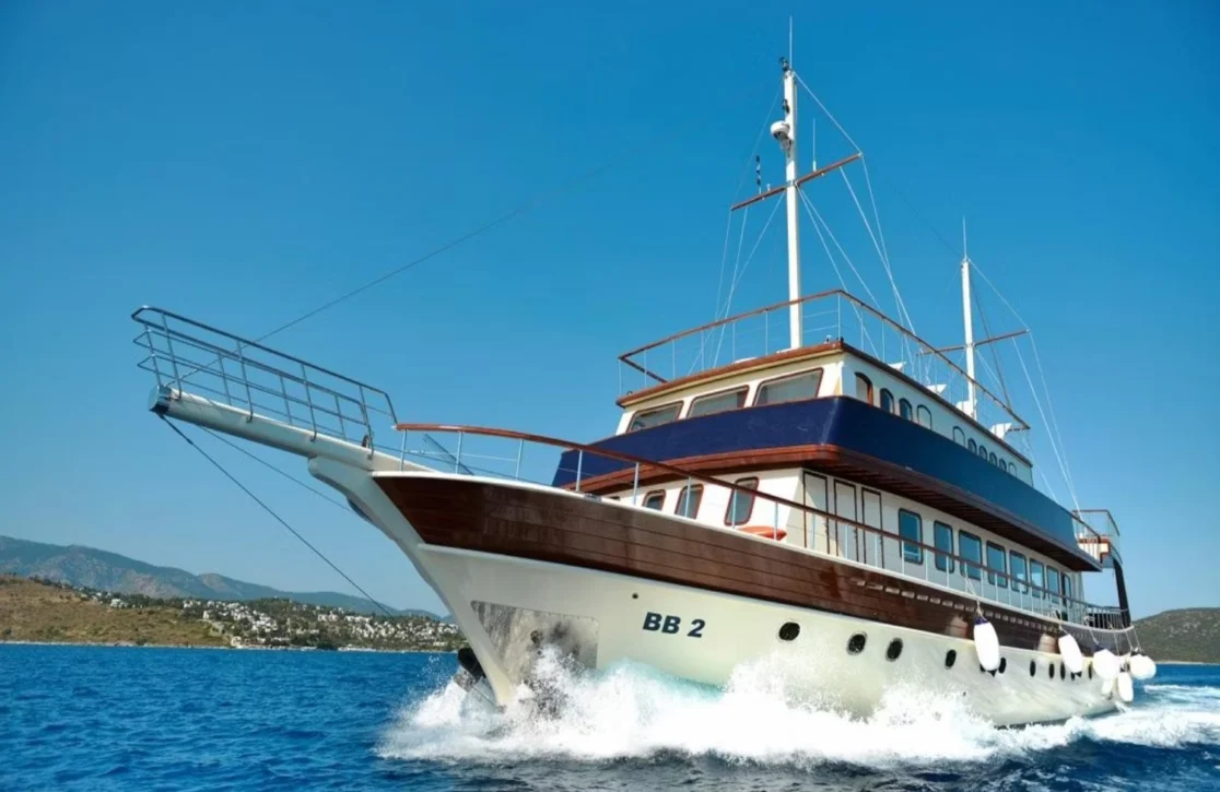 An image of Love Boat yacht