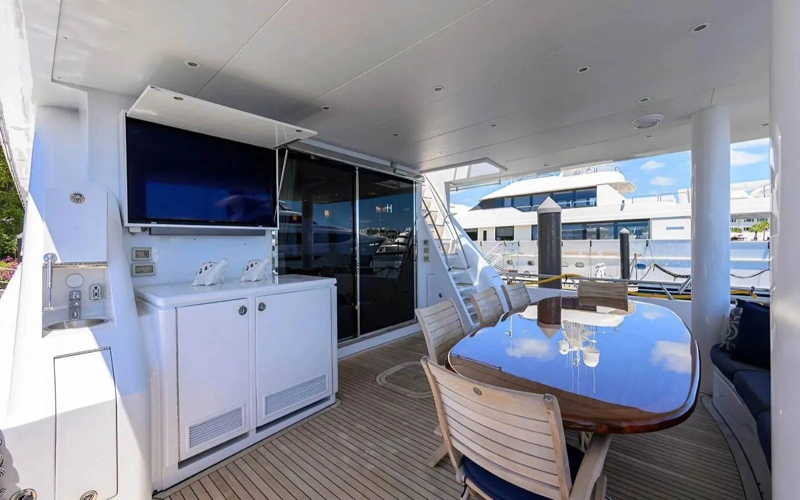 An image of Ozsea yacht