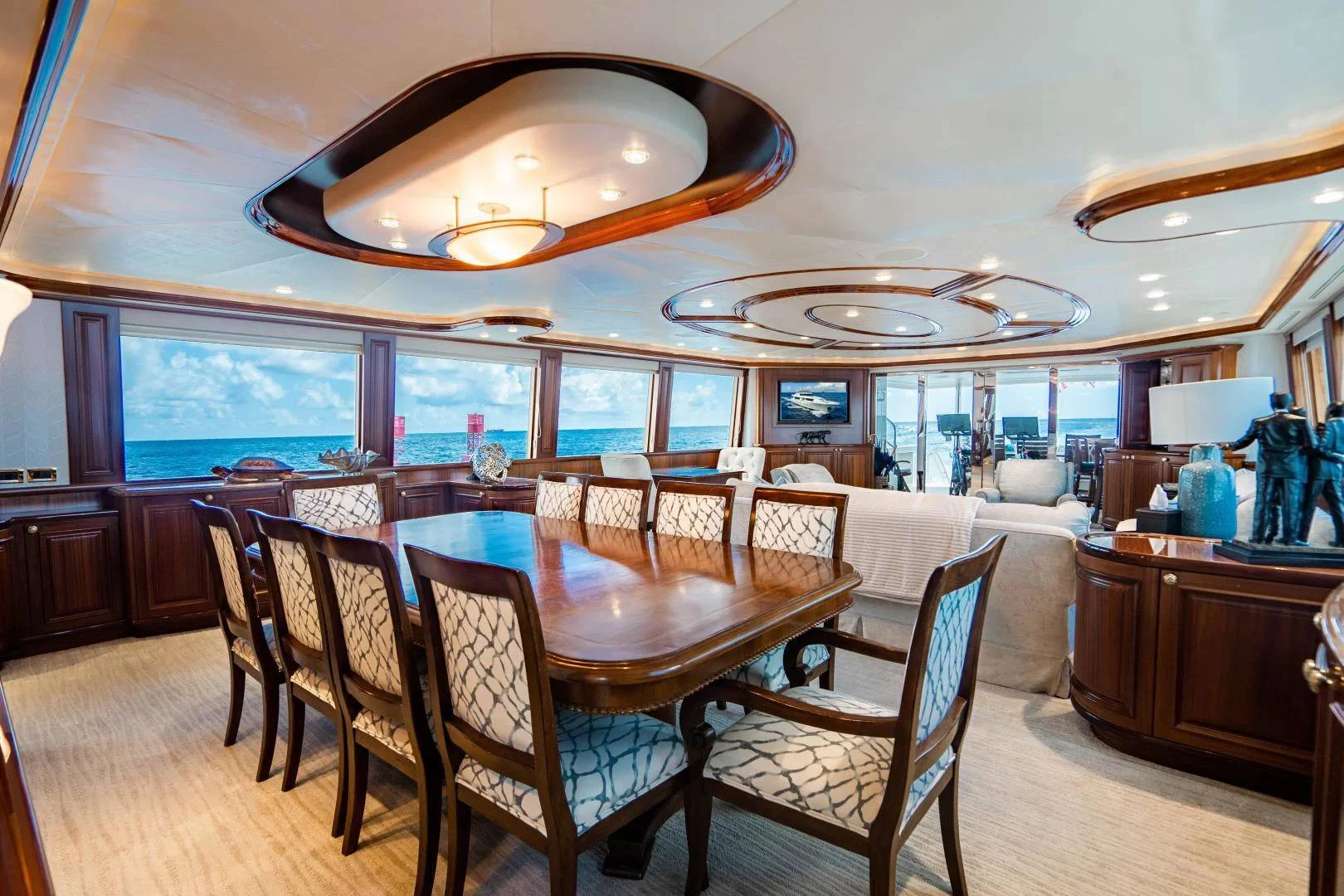 An image of Wild Kingdom yacht