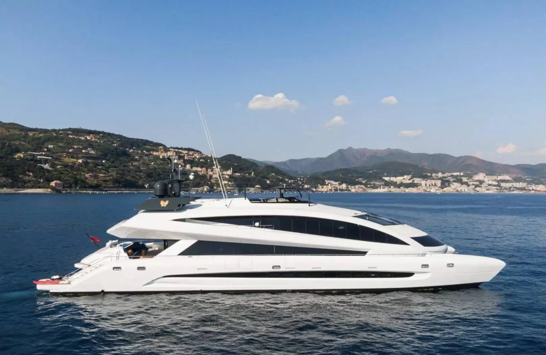 An image of Royal Falcon One yacht