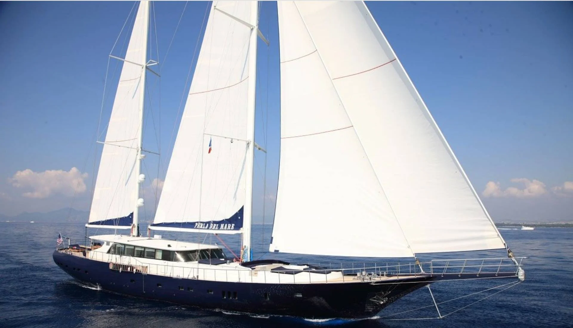 An image of Perla Del Mare yacht