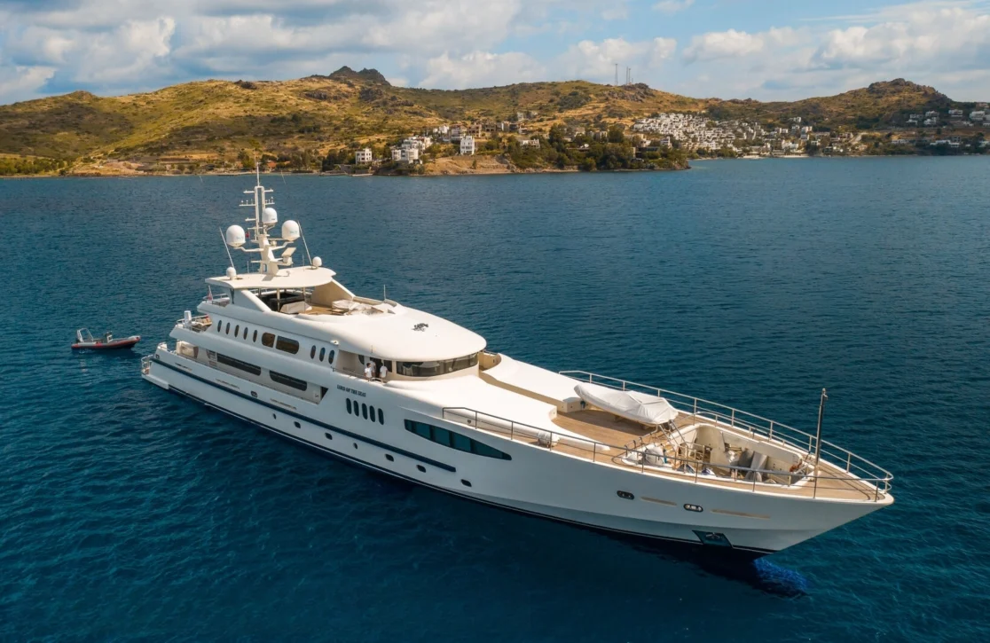 An image of Queen Mare yacht