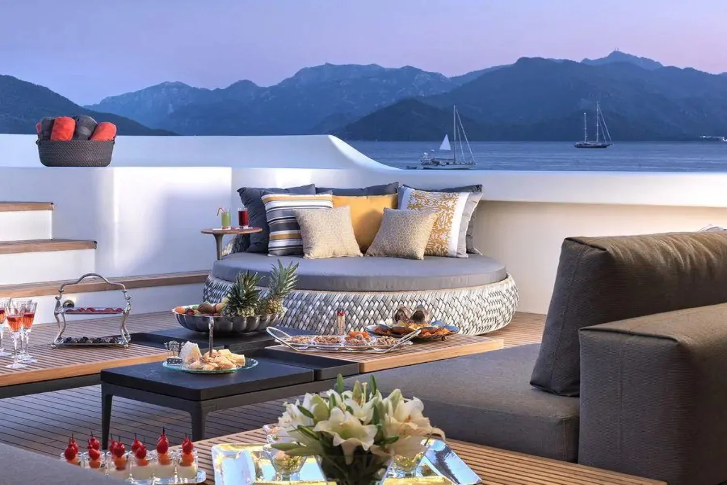 An image of Queen Mare yacht