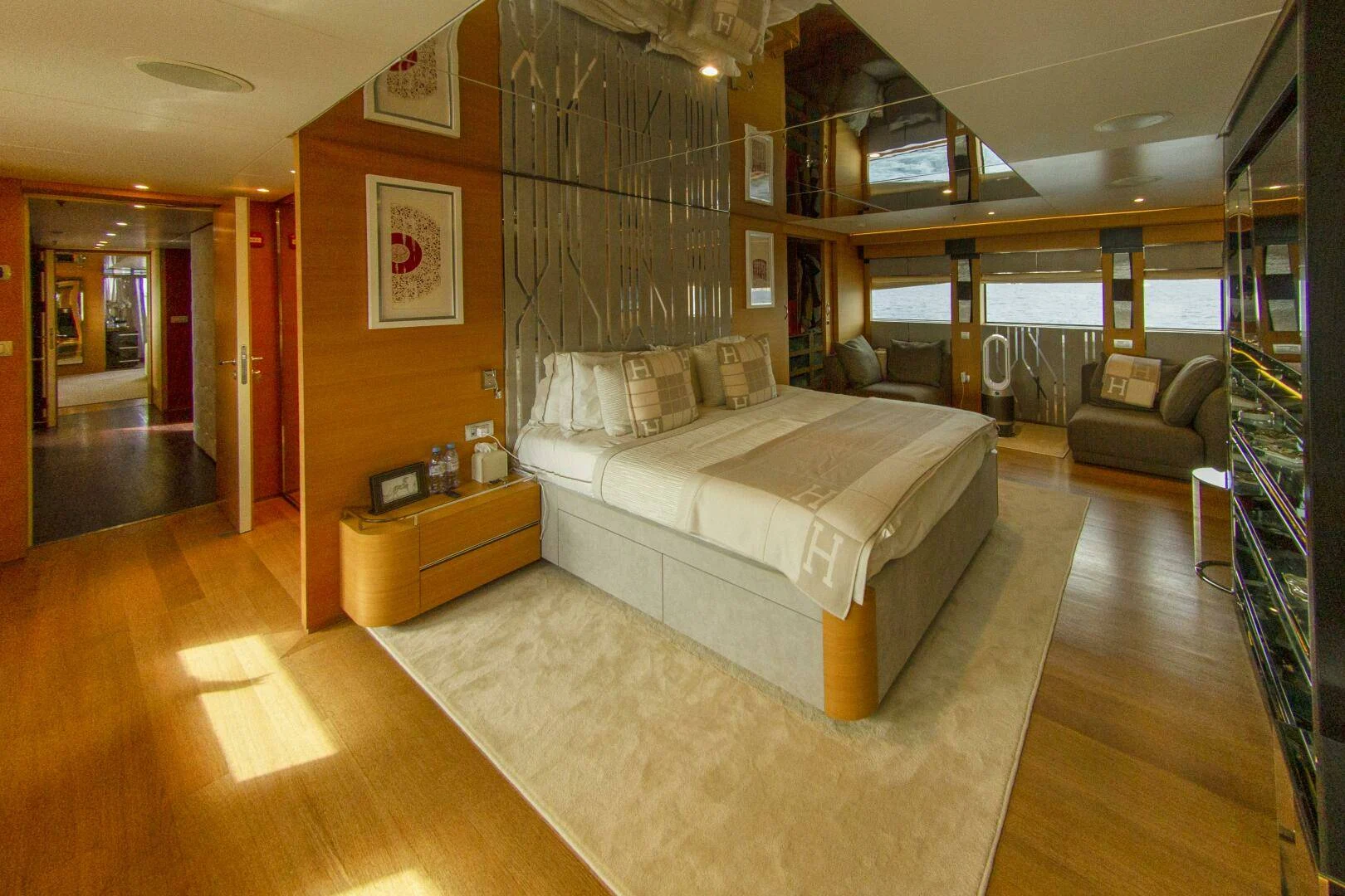 An image of Darling yacht