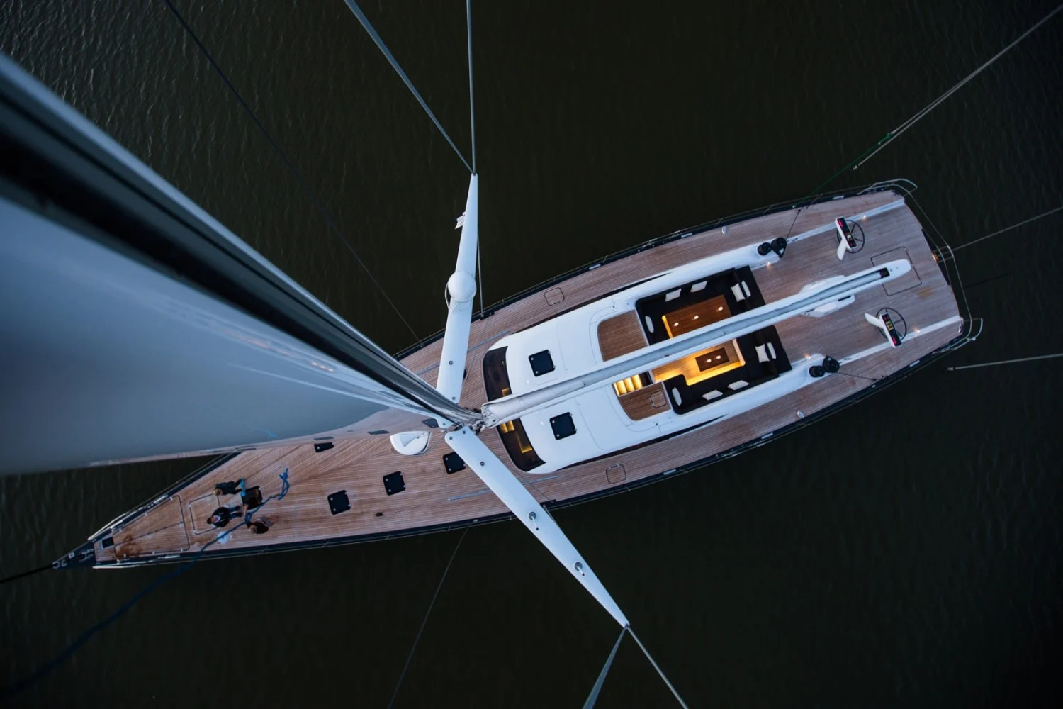 An image of Inukshuk yacht
