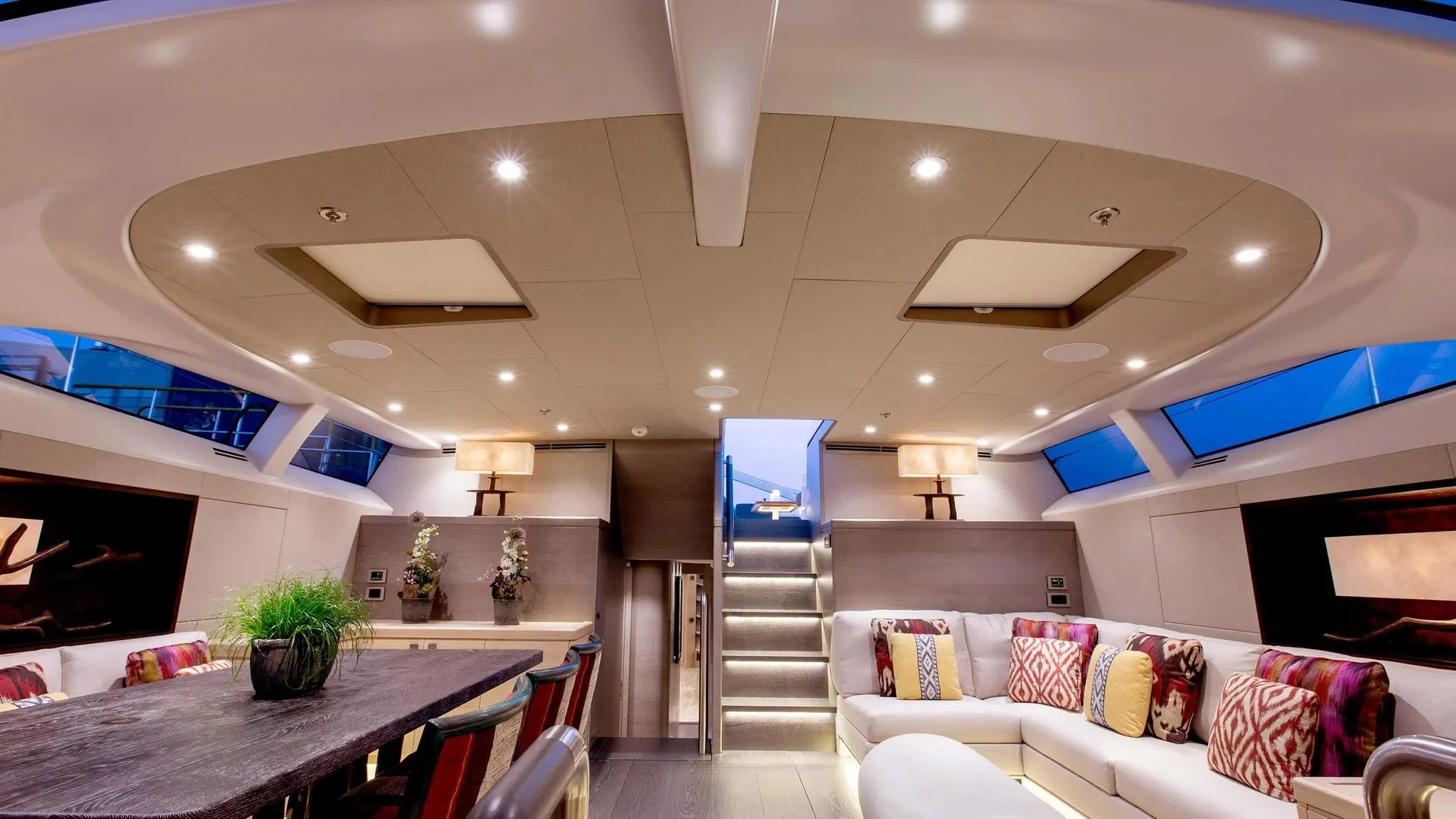 An image of Inukshuk yacht