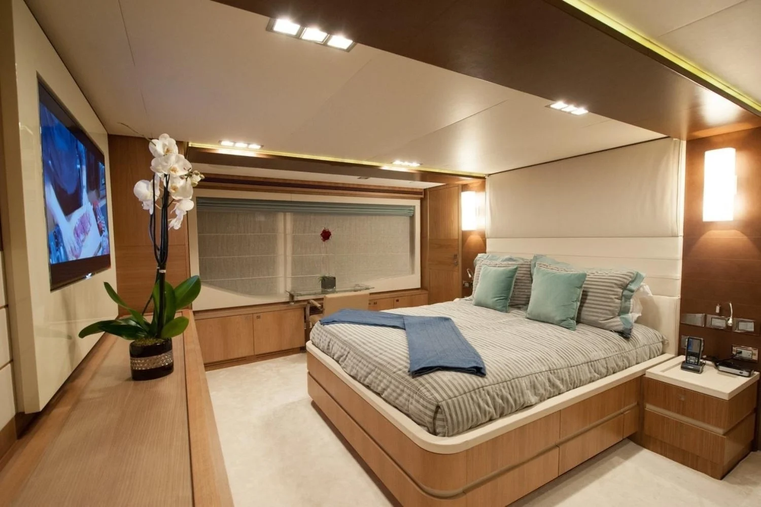 An image of Amore Mio yacht