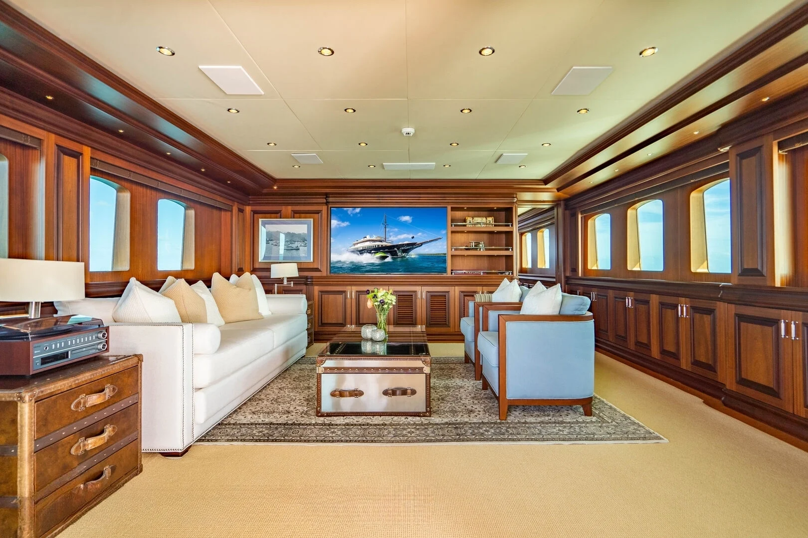 An image of Omnia 1 yacht