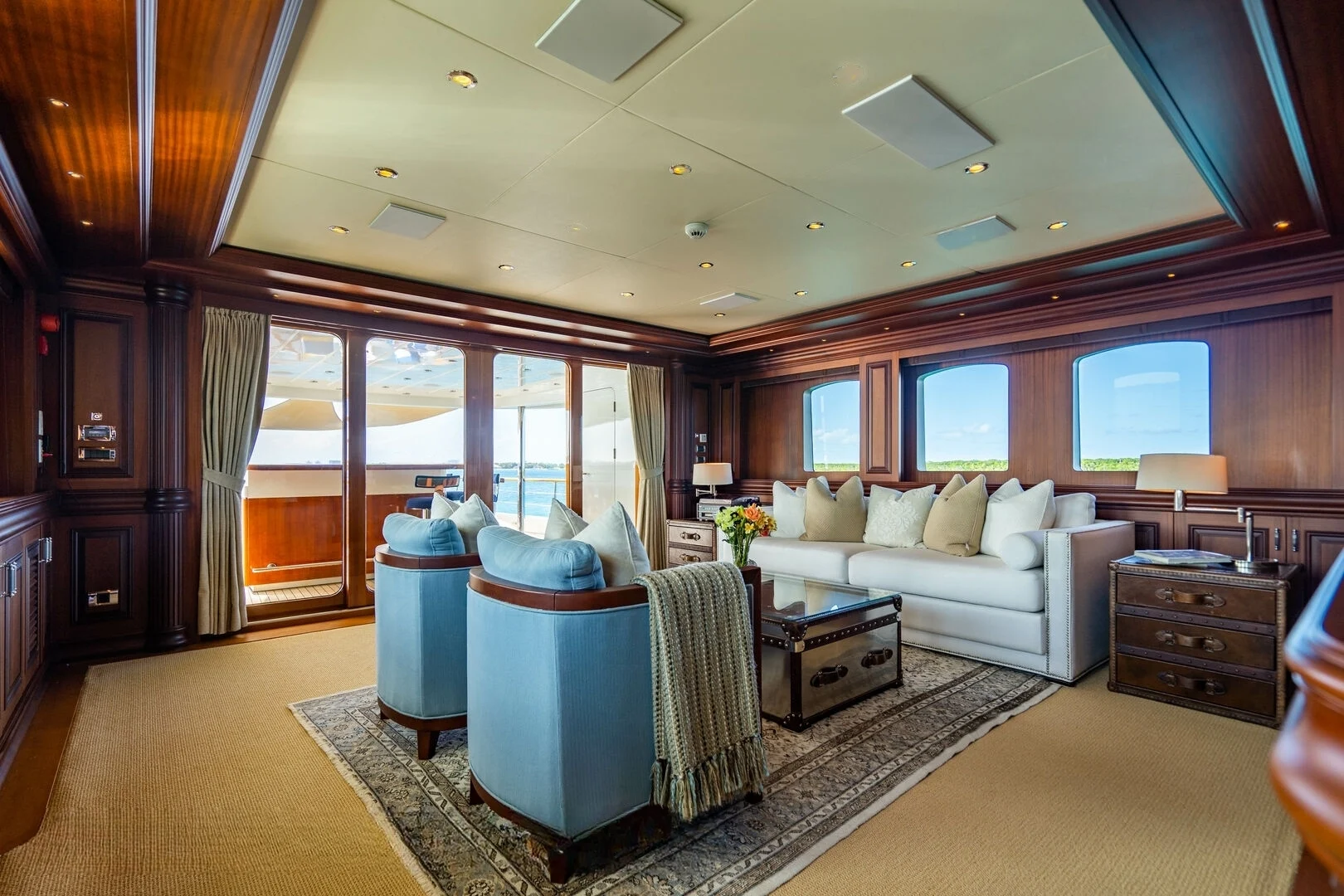 An image of Omnia 1 yacht