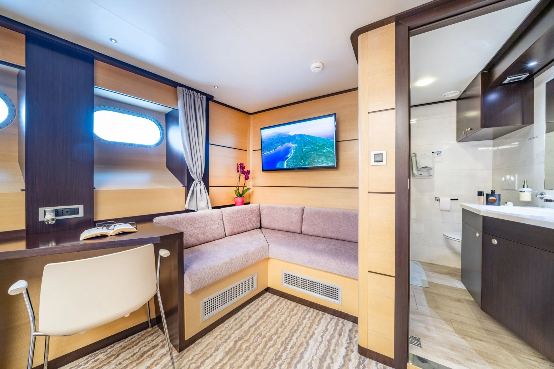 An image of Navilux yacht