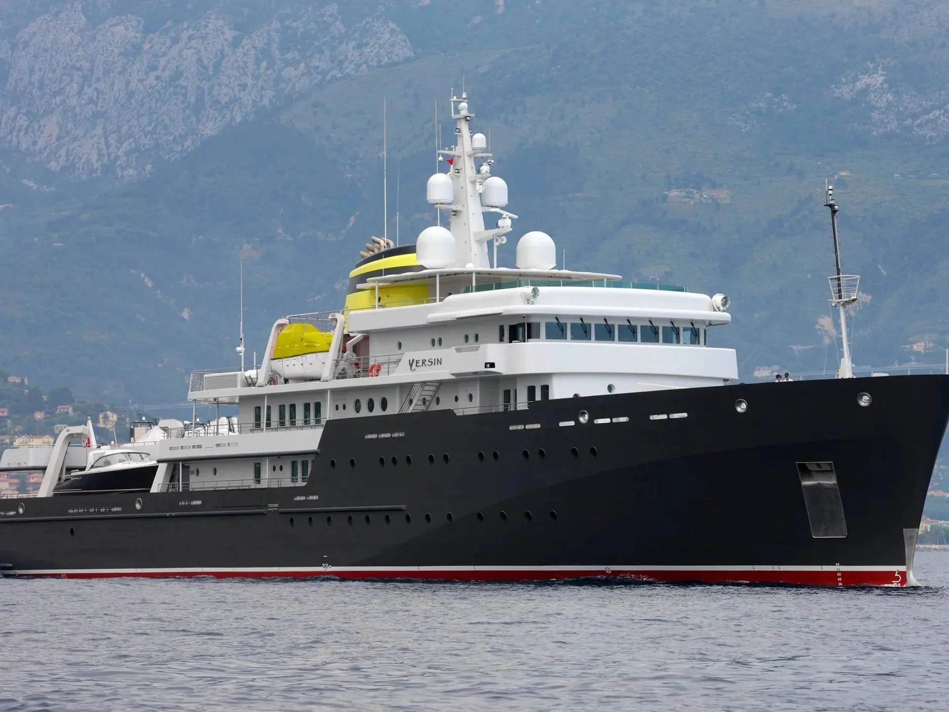 An image of Yersin yacht