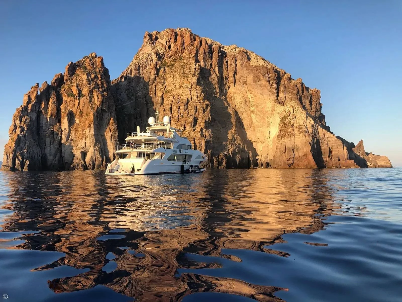 An image of Oryx yacht