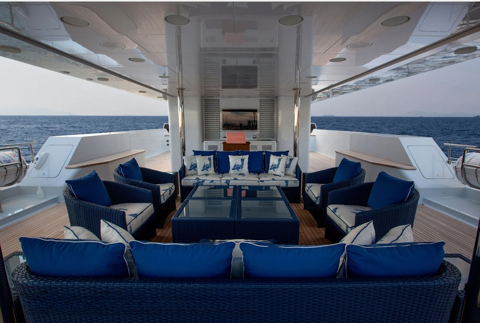 An image of Kadimo’s yacht