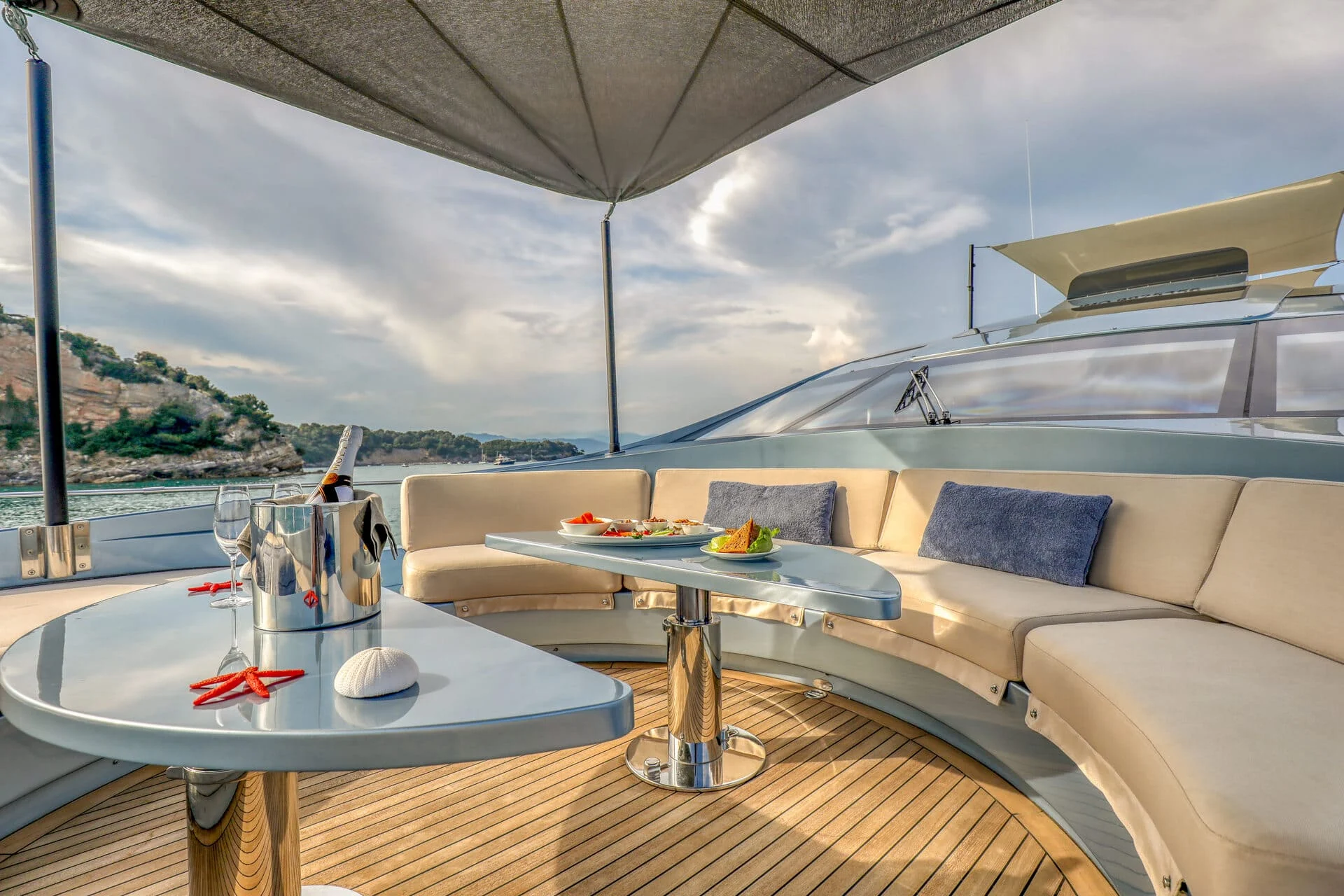 An image of 55 Fiftyfive yacht