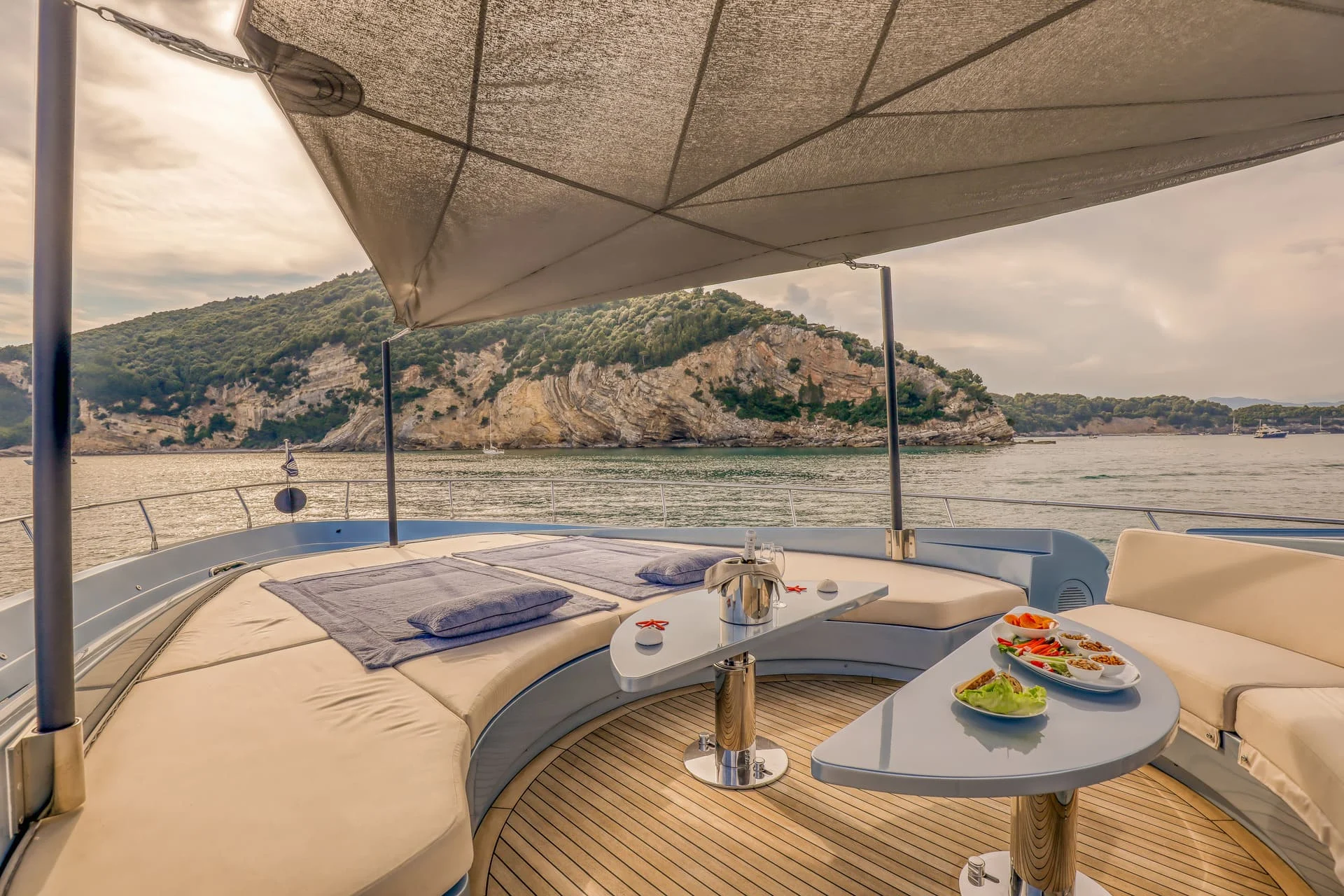 An image of 55 Fiftyfive yacht