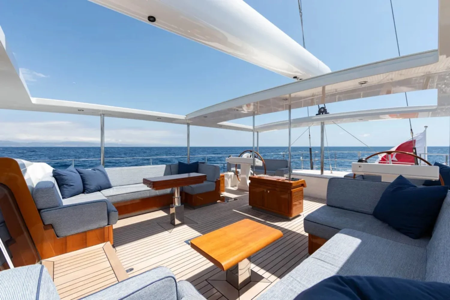 An image of Selena yacht