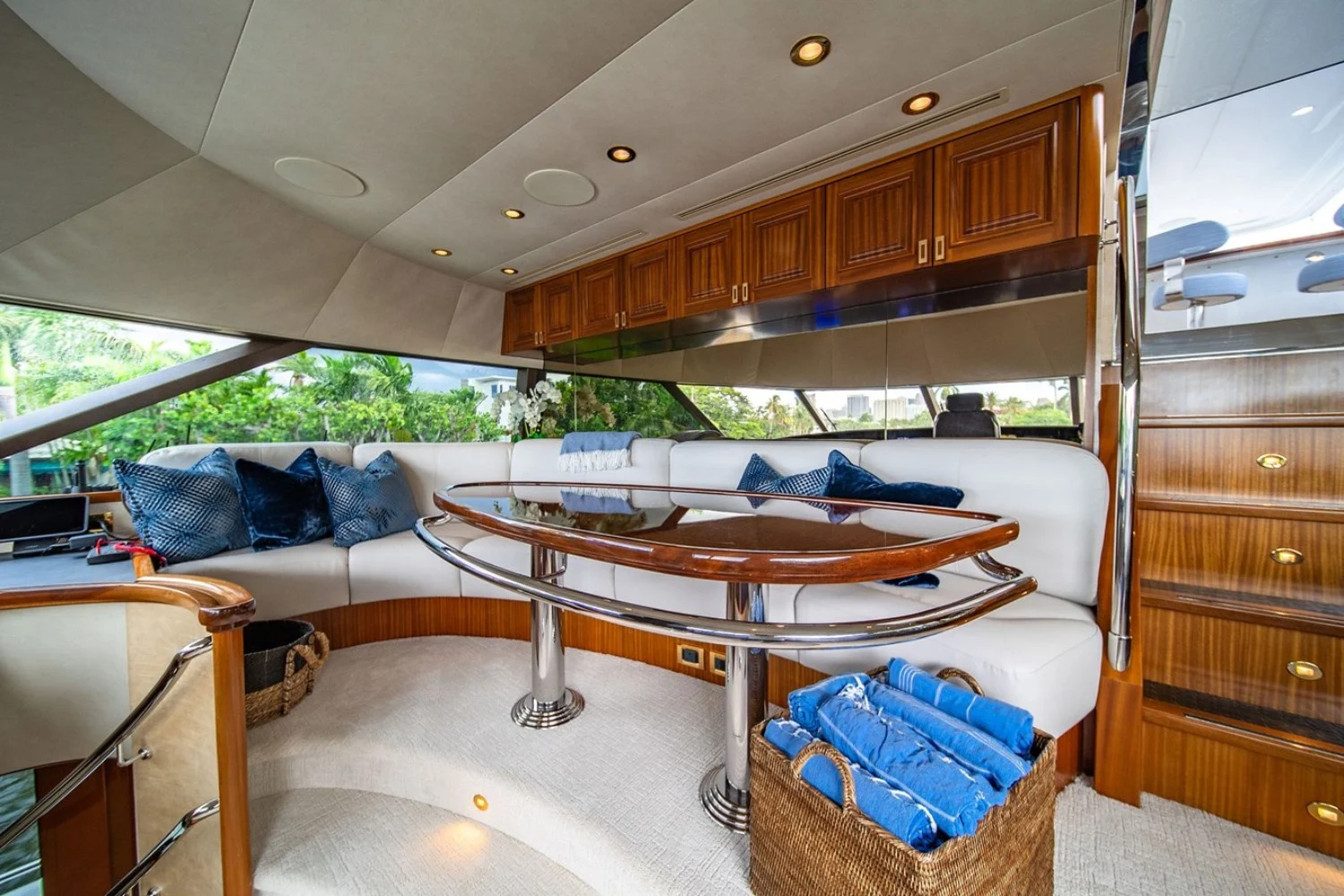 An image of Jeannietini yacht