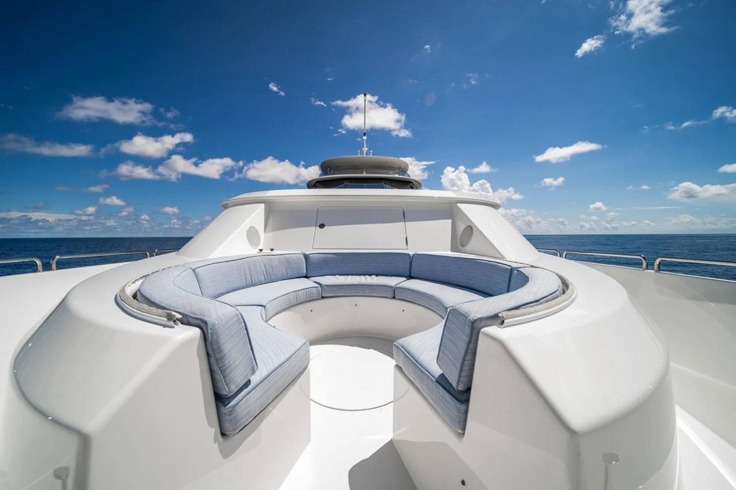An image of Jeannietini yacht