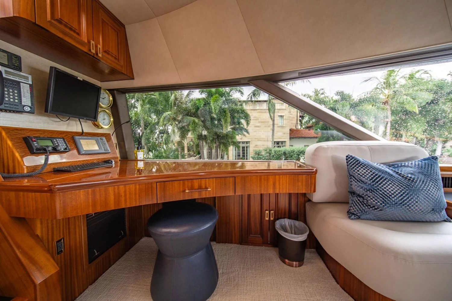 An image of Jeannietini yacht