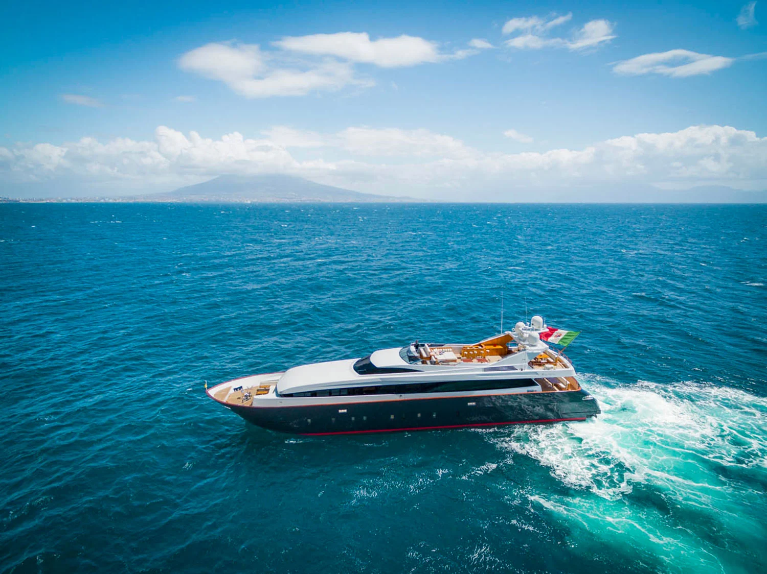 An image of Angra Too yacht