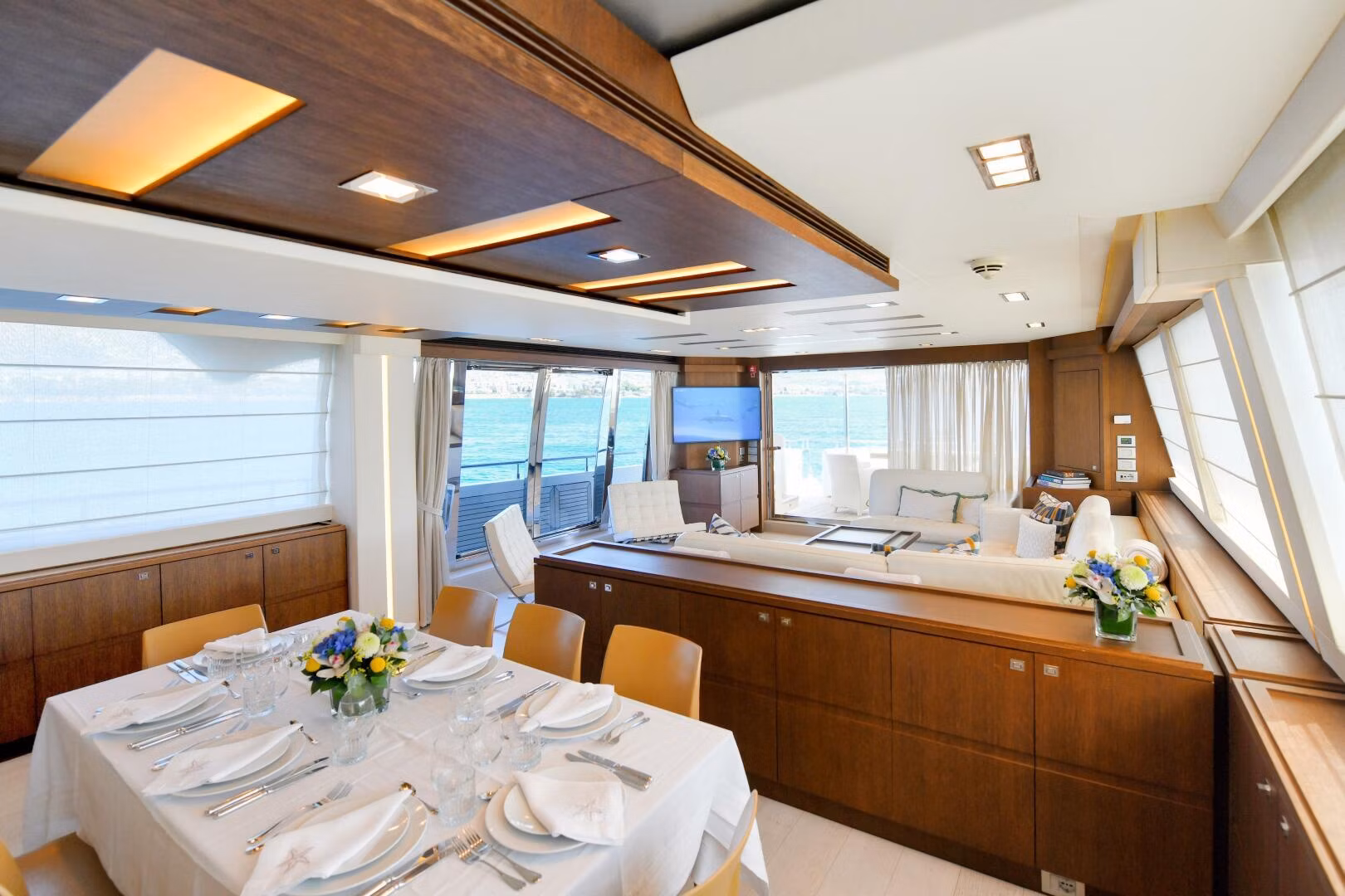 An image of Infinitas yacht