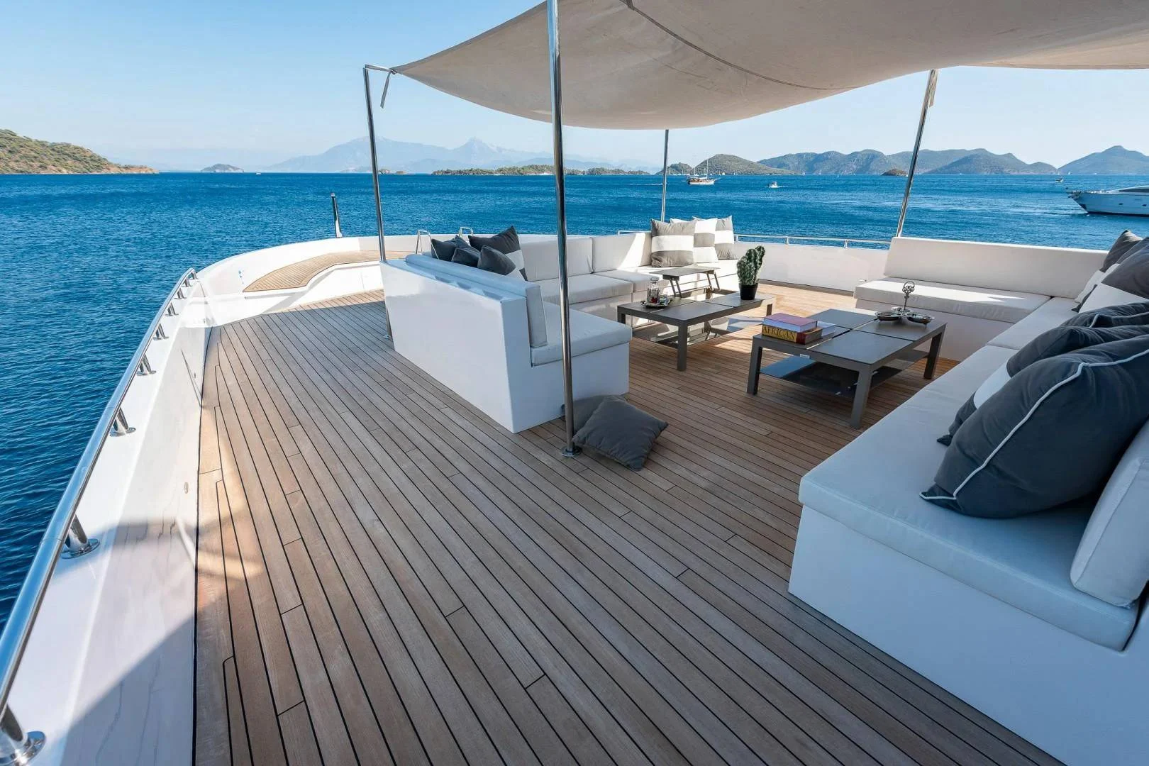 An image of Adamaris yacht
