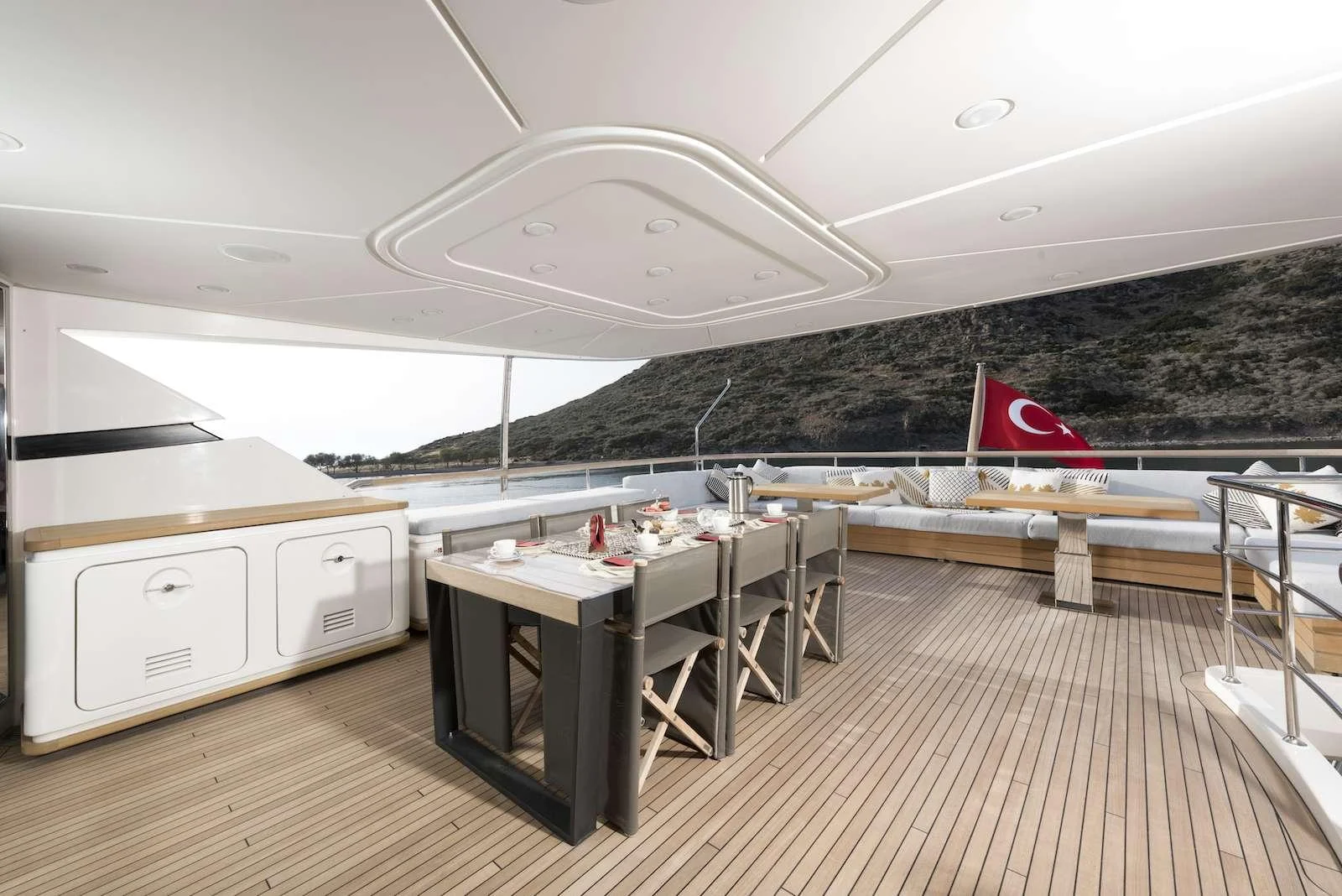 An image of Therapy yacht