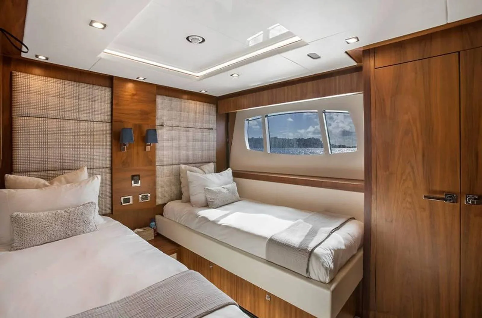 An image of Ever East yacht