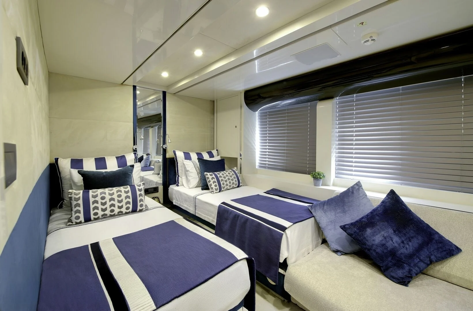 An image of Vetro yacht